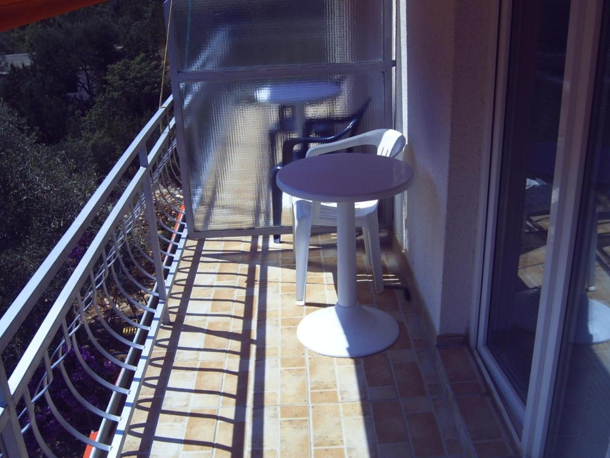 Apartments By The Sea Cove Zarace - Gdinj, Hvar - 4598 Esterno foto