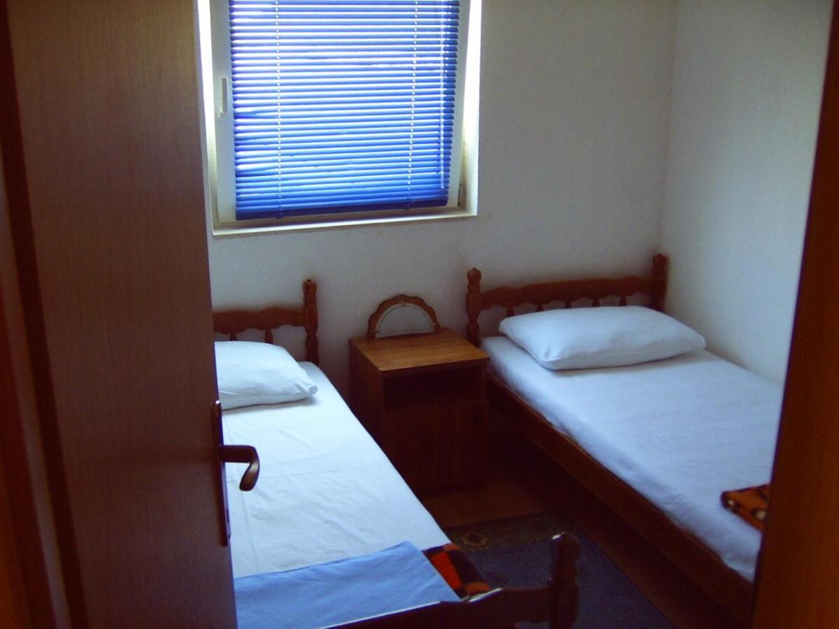 Apartments By The Sea Cove Zarace - Gdinj, Hvar - 4598 Esterno foto