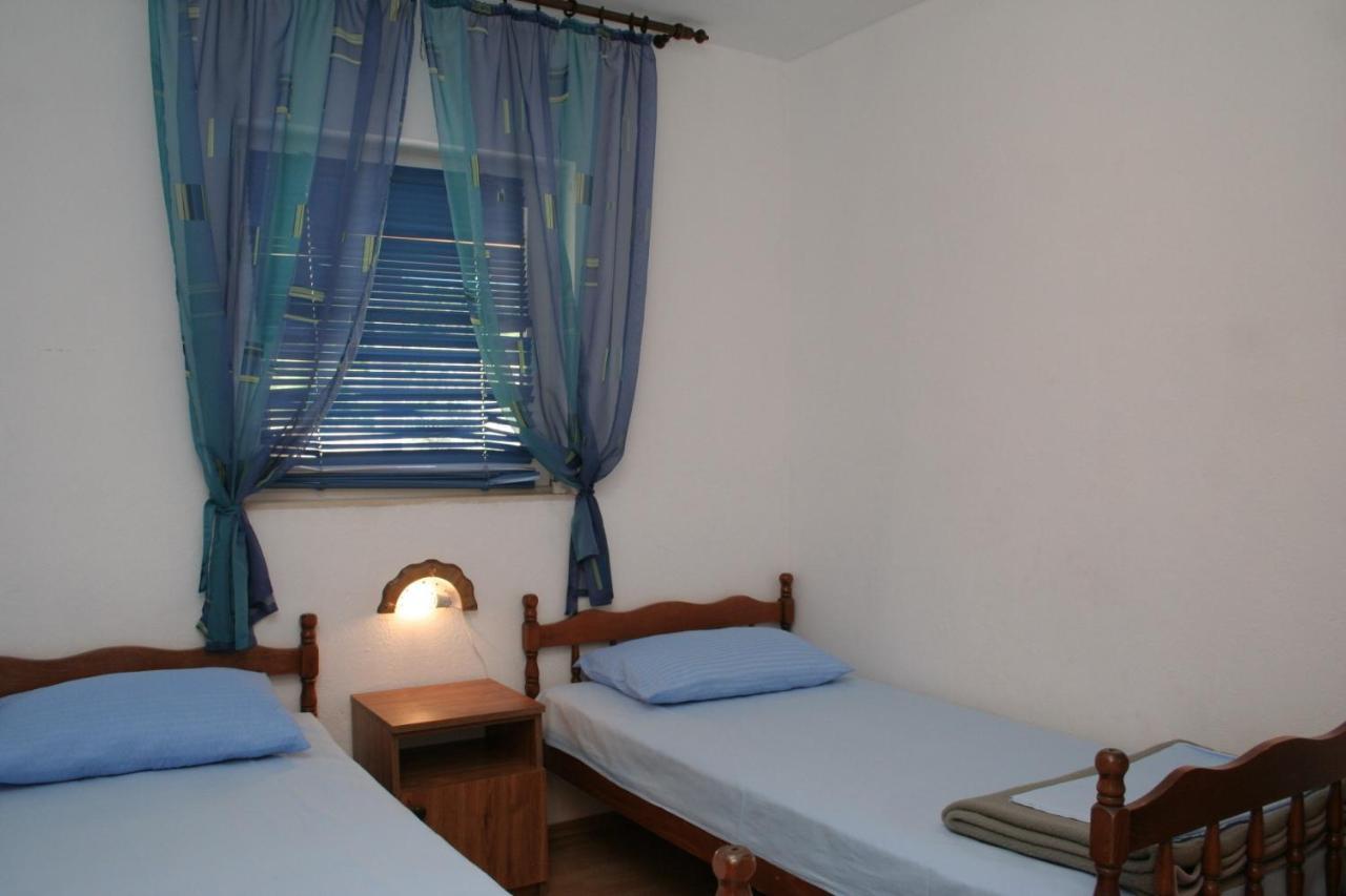 Apartments By The Sea Cove Zarace - Gdinj, Hvar - 4598 Esterno foto
